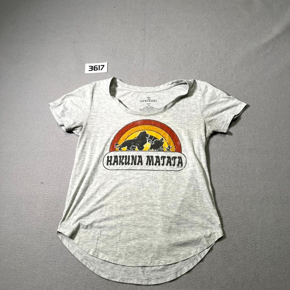 Disney The Lion King T Shirt Womens M Gray Hakuna Matata Graphic Short Sleeve